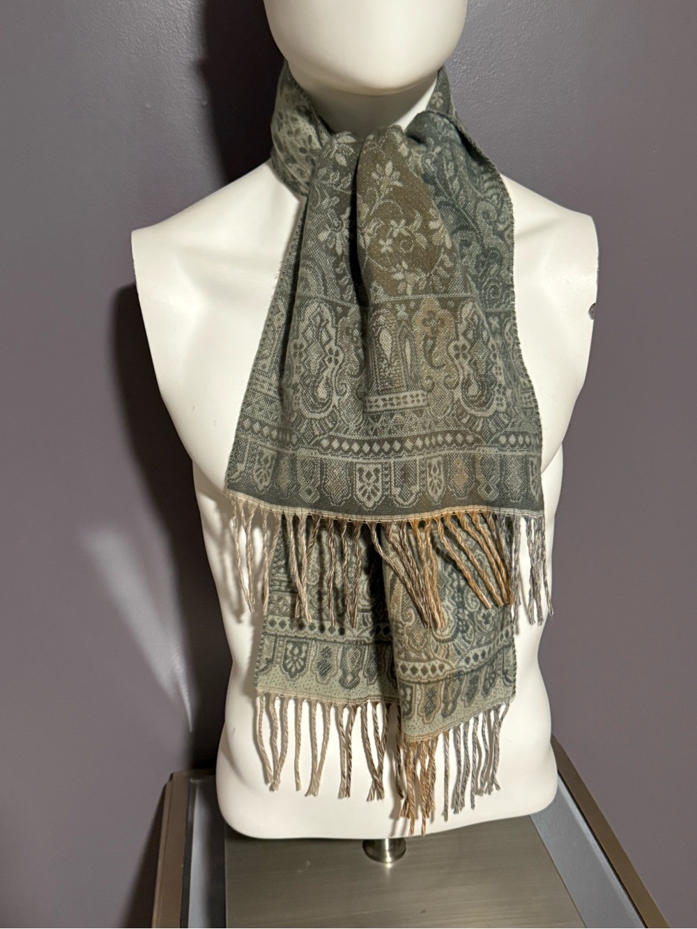 Fraas Olive and Gray Paisley Fringe Scarf Cashmink